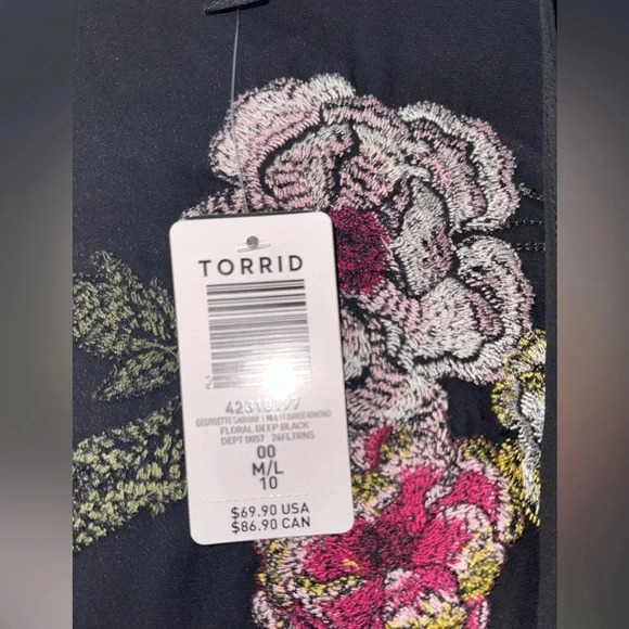 TORRID Georgette Shirttail Embellished Kimono FLORAL stitching Black Size 10 - Picture 8 of 11